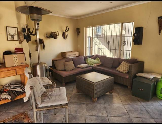 3 BEDROOM HOUSE FOR SALE IN BUURENDAL